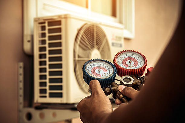 Professional Ac Installation technician working in Ashley, IN